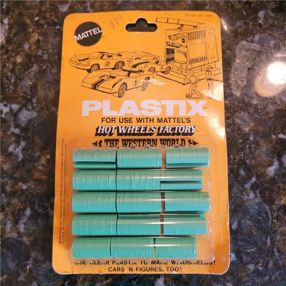 Hot Wheels Redline Plastix Moc Green Color Use w/ Factory or Western World 4380