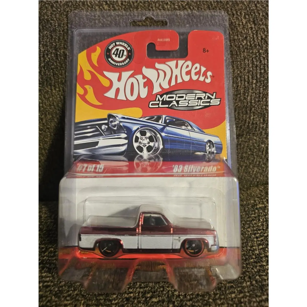 Hot Wheels Modern Classics 40th Anniversary 83 Chevy Silverado 7/15