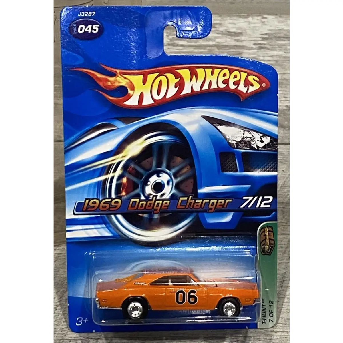 2006 Hot Wheels Super Treasure Hunt 1969 Dodge Charger T-hunt W/ Case - Mint