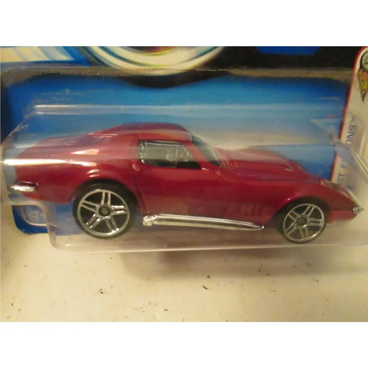 Toys Hot Wheels `69 Corvette Red with Rare Smoke Windows 2006 1st Editions