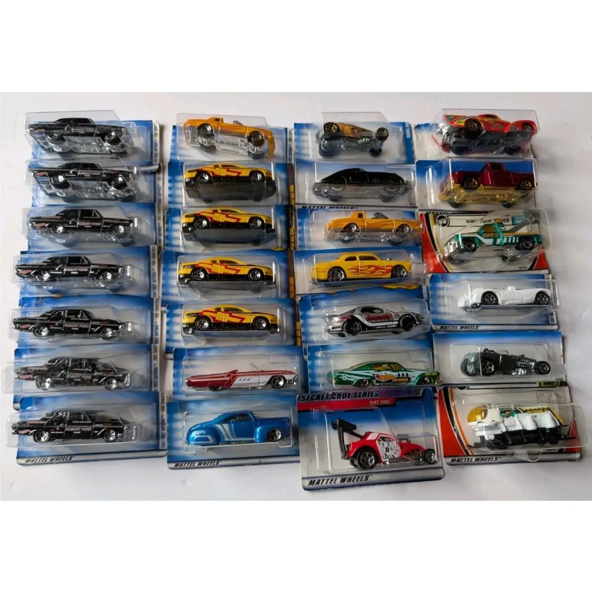27 Vintage Mattel Hot Wheels Die Cast Cars 2000-2002 First Edition Old Stock