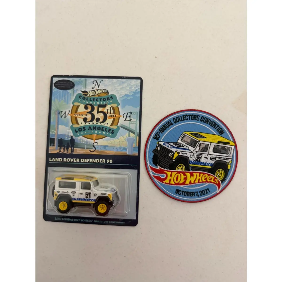 Land Rover Defender 90 and Patch 2021 Hot Wheels 35th Convention LA AG8