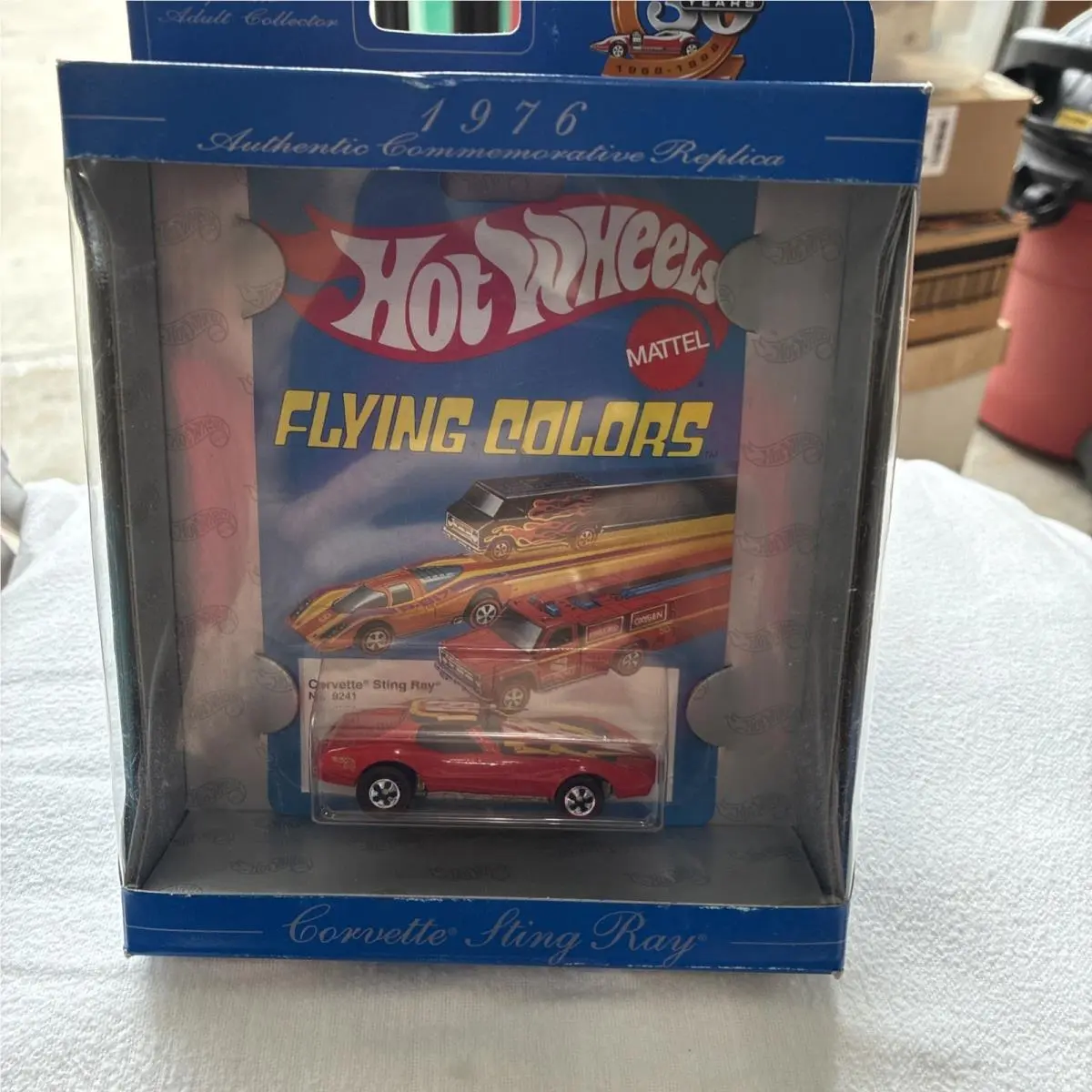 Vintage Hot Wheels Flying Colors Corvette Stingray Red 1975 9241