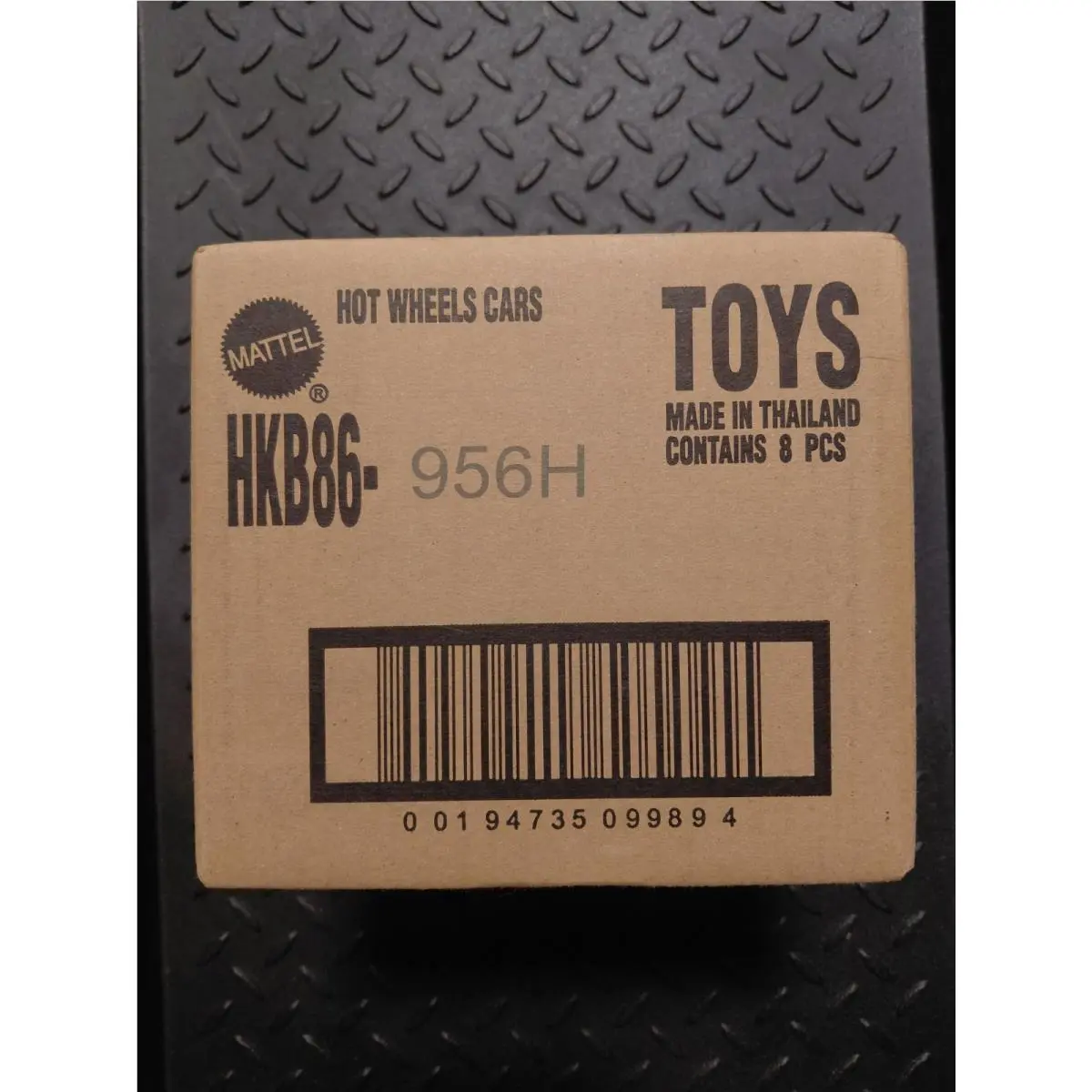 2024 Hot Wheels Racerverse Box / Case HKB86-956H - 8 Cars