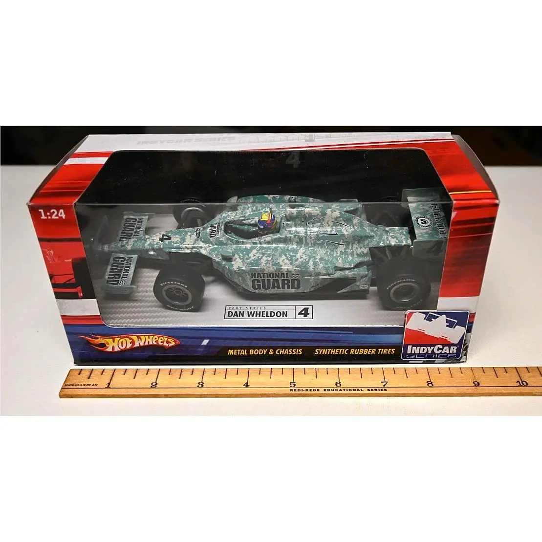 Hot Wheels Indy Car Series Indy 500 Dan Wheldon 4 National Guard 2009 1:24 Nos