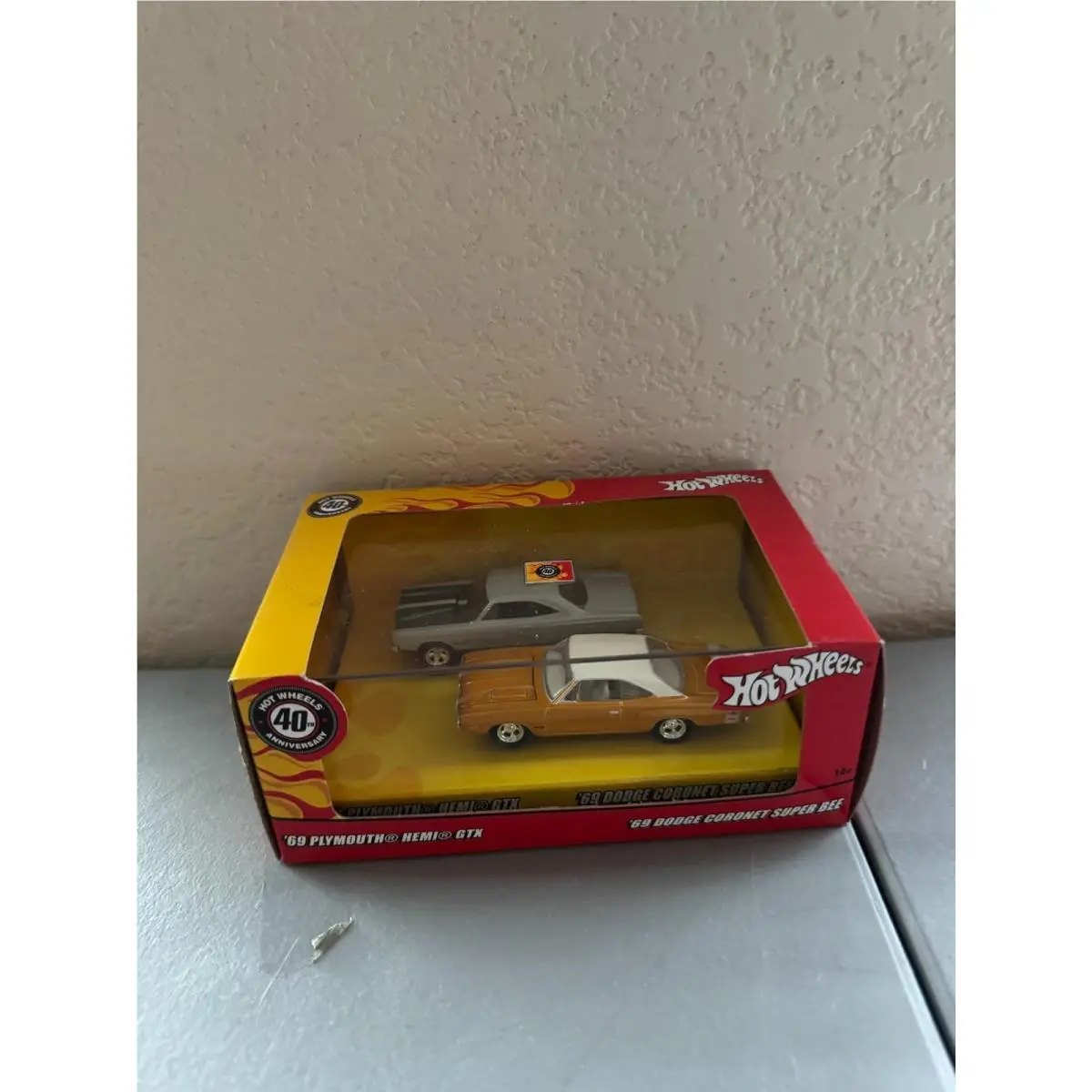 Hot Wheels 40th Anniversary 69 Plymouth Hemi Gtx 69 Dodge Coronet Superbee P60