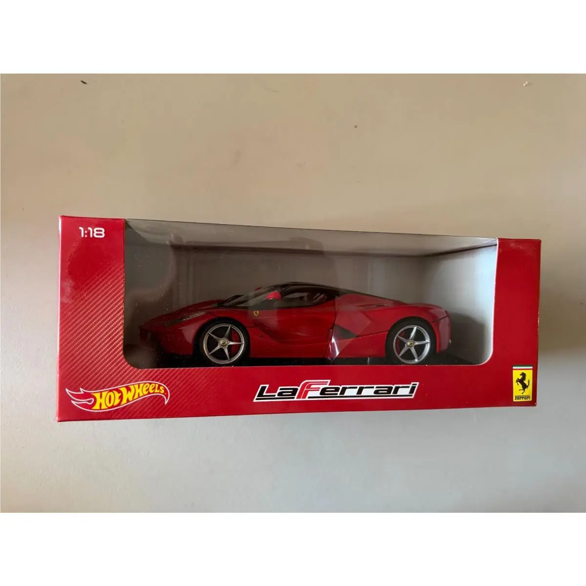 Hot Wheels 2014 Ferrari Laferrari Red 1:18 BD1
