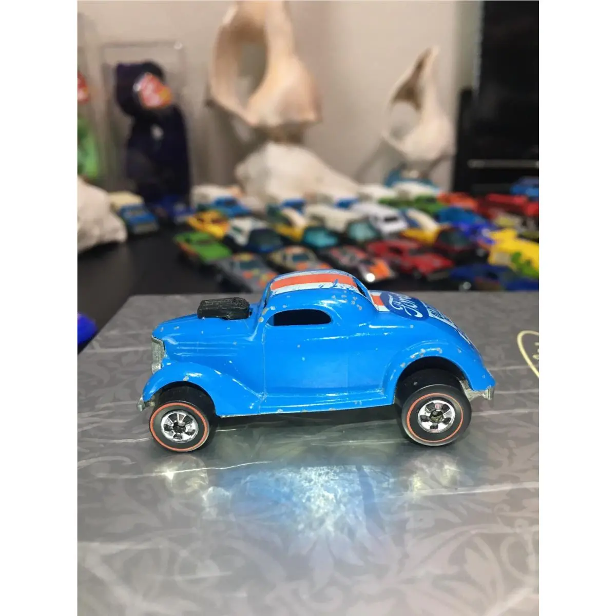 ⬜ Vintage Hot Wheels “redline” Neet Streeter 1976 Flying Colors
