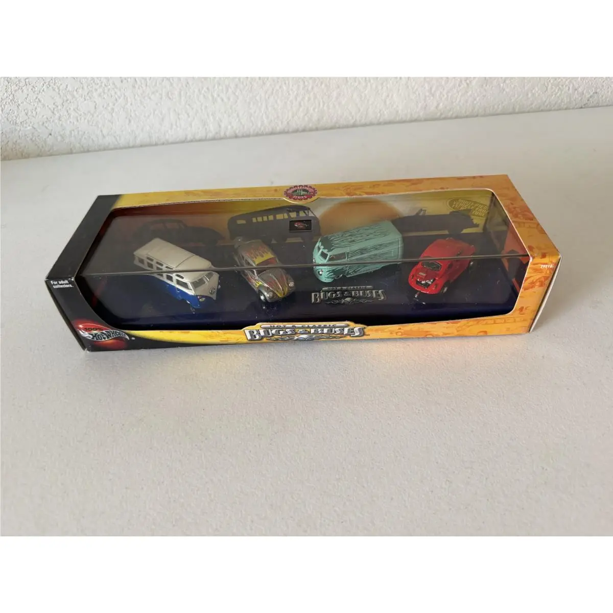 Hot Wheels “hot Classic Bugs Buses” Volkswagen Set of 4 AG1