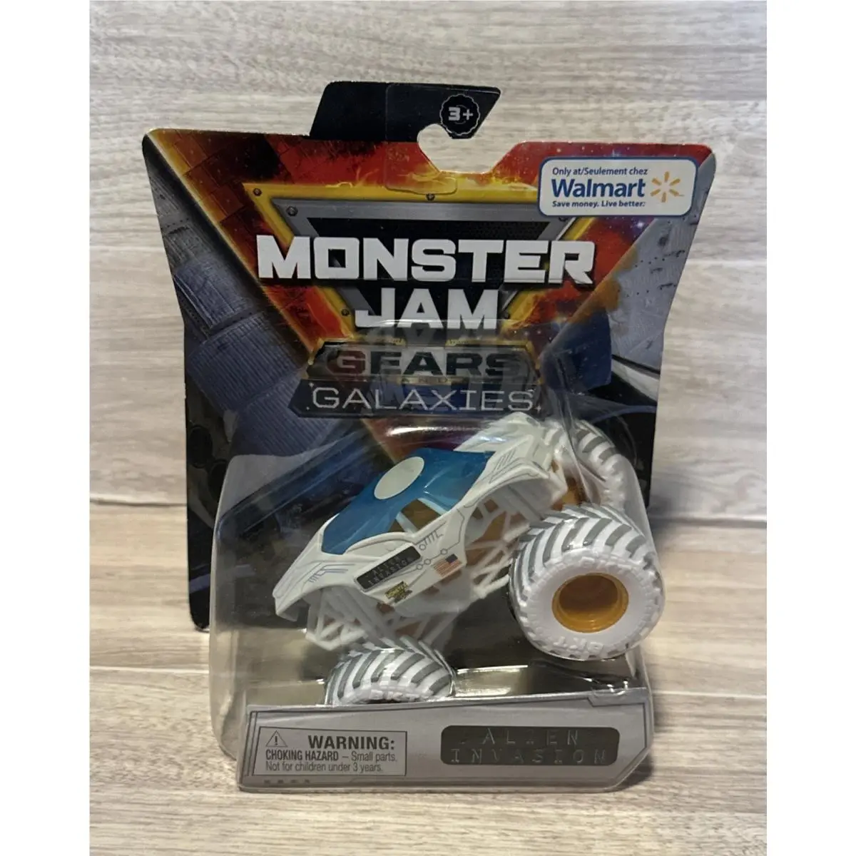 Monster Jam Gears Galaxies Alien Invasion 1:64 Scale Truck Walmart Excl
