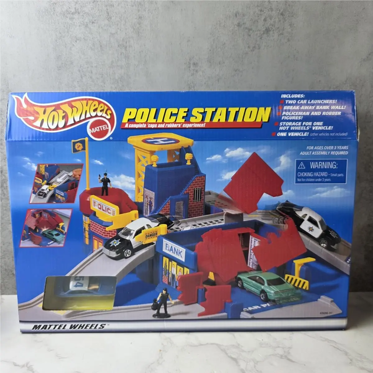 Vintage 1998 Hot Wheels Police Station Playset 65696-91