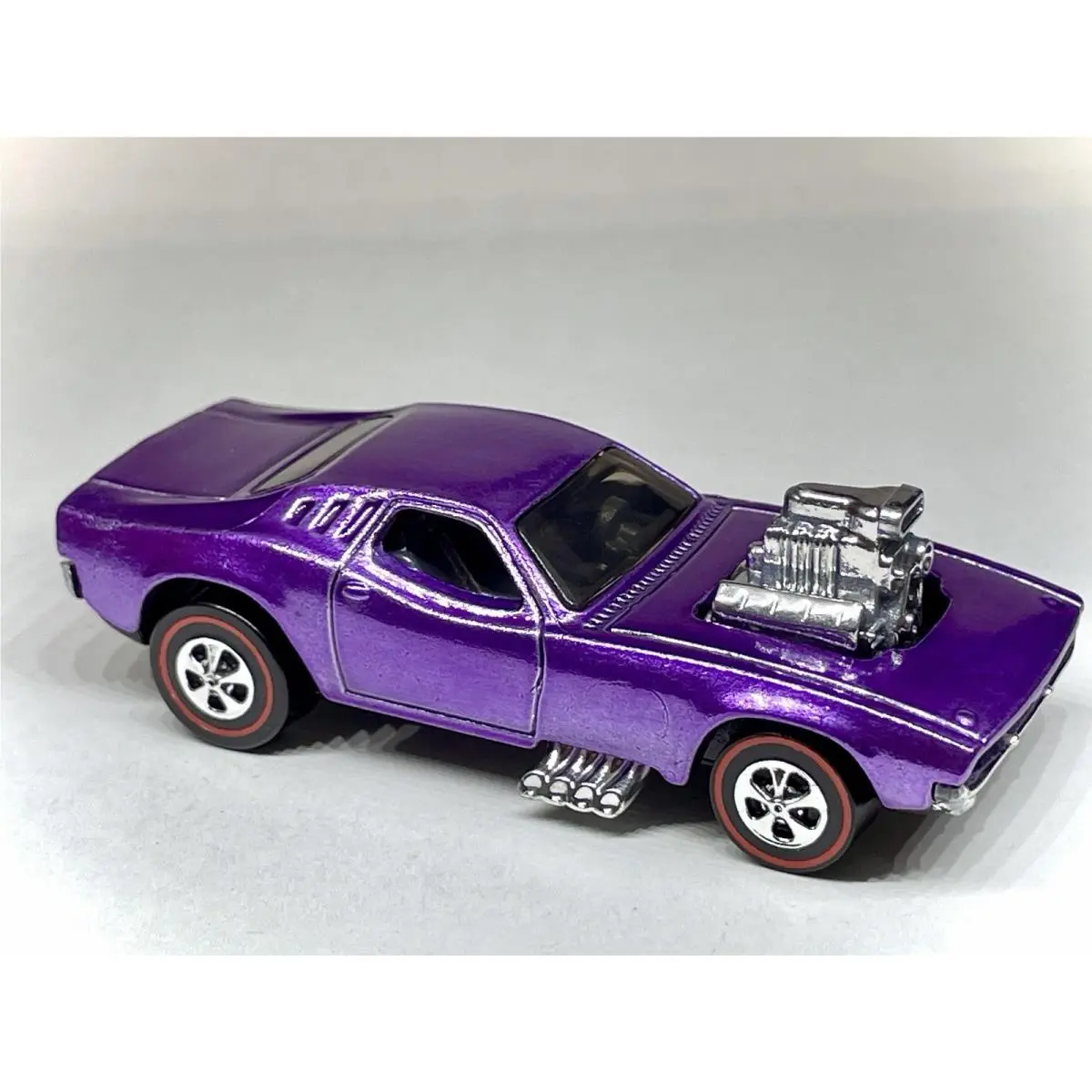 Hot Wheels Custom Made Redline ‘70 Redline Rodger Dodger Purple Diecast 1:64