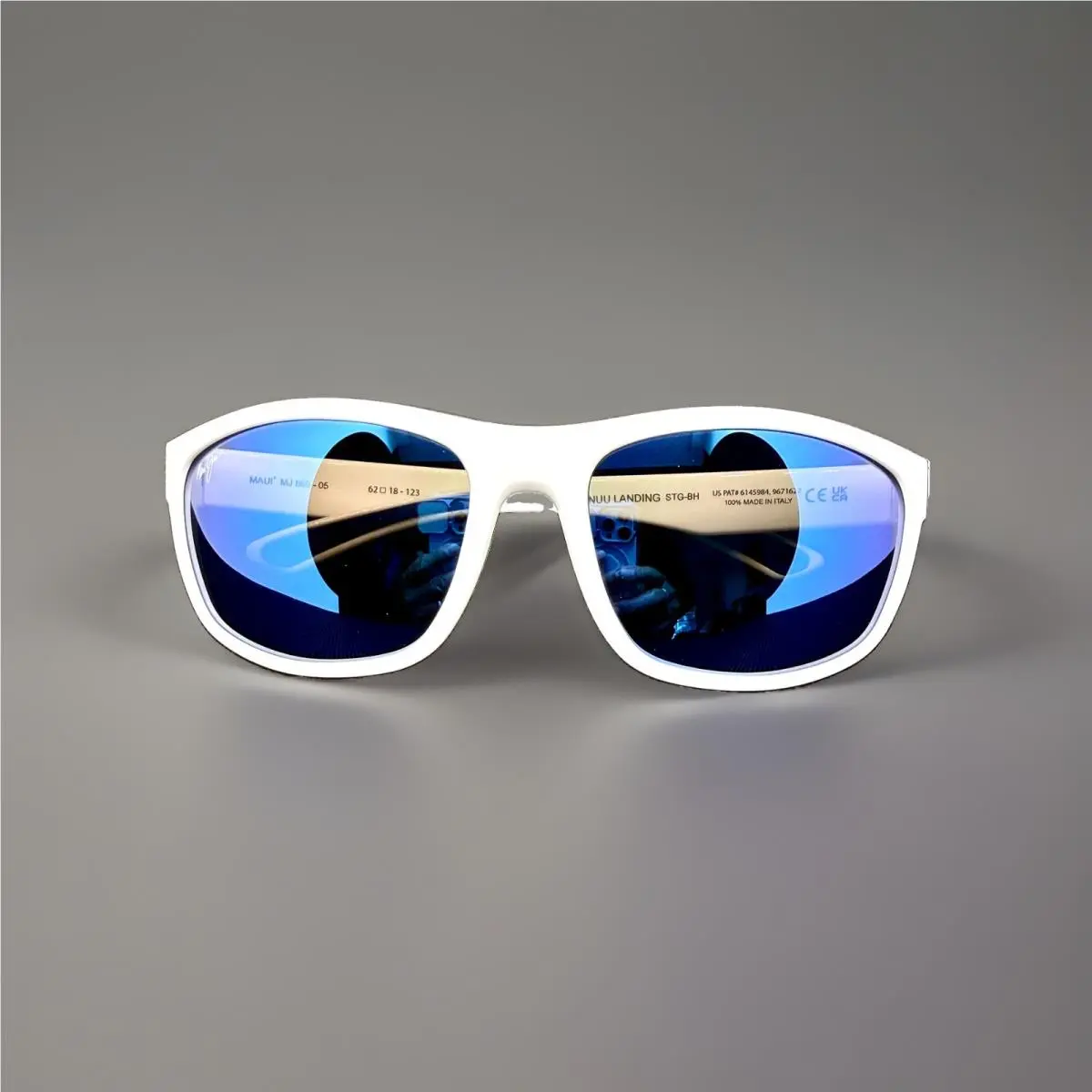 Maui Jim Nuu Landing White Navy Polarized Hawaii Blue Glass Sunglass B869-05