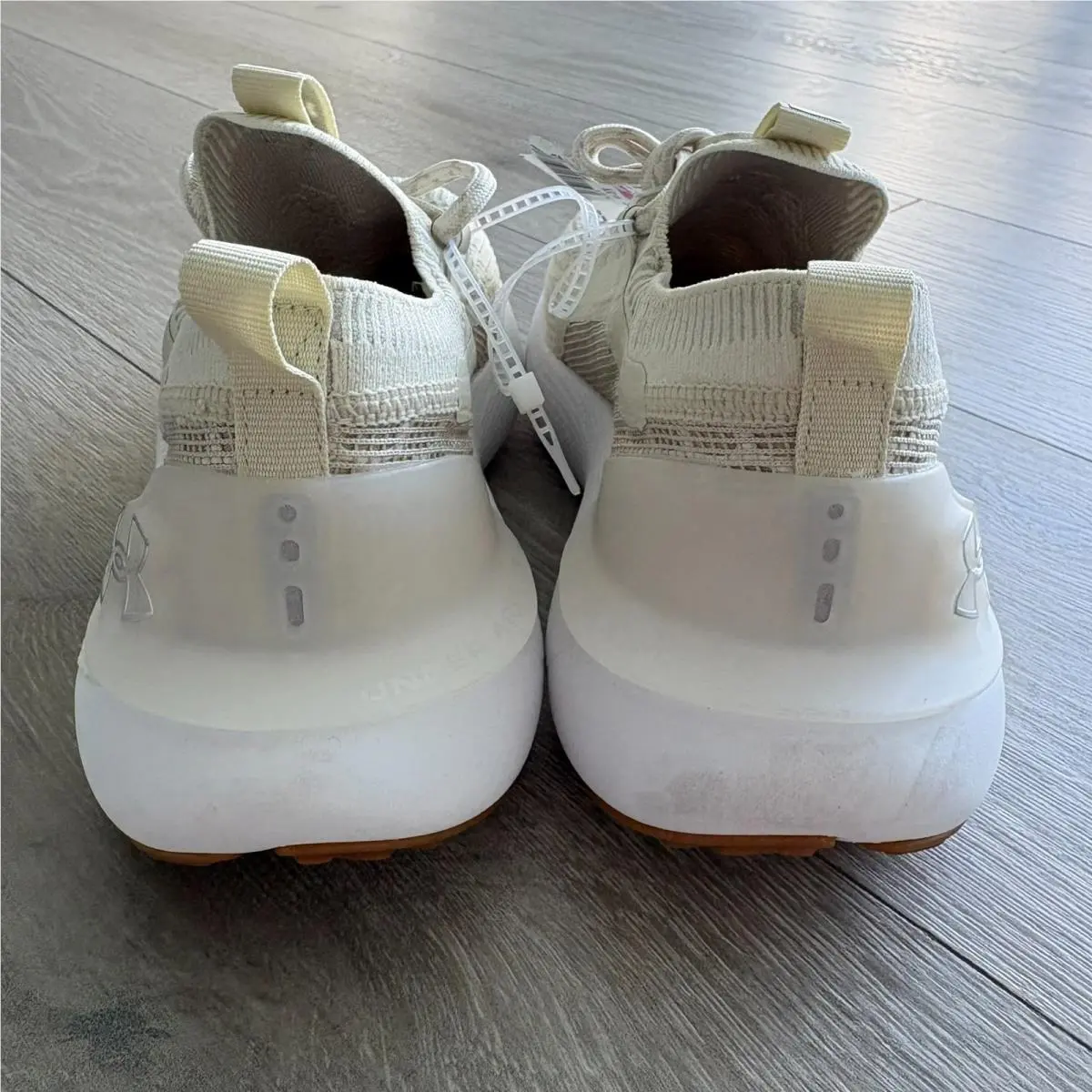 Under Armour shoes - Under Armour HOVR Phantom 3 - Ivory 1