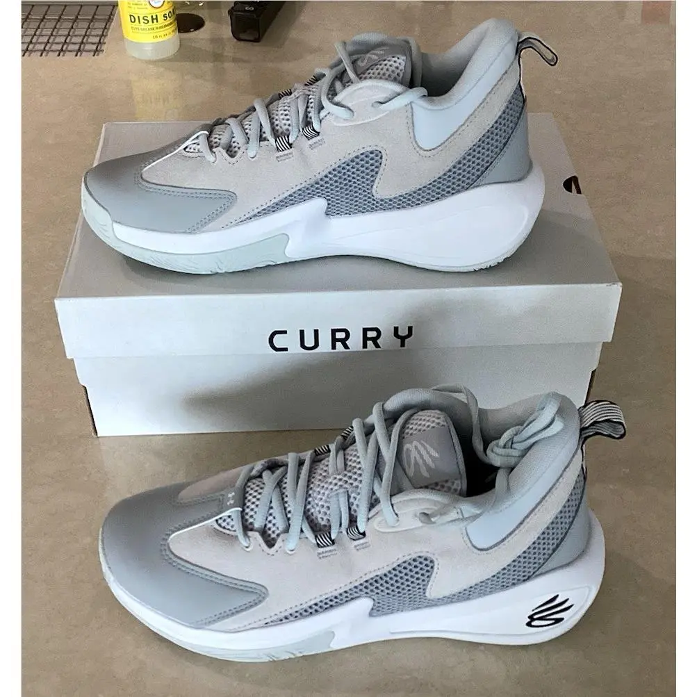 Under Armour`s Steph Curry 3Z 25 Sde Men`s Gray/gray Men`s Size 9