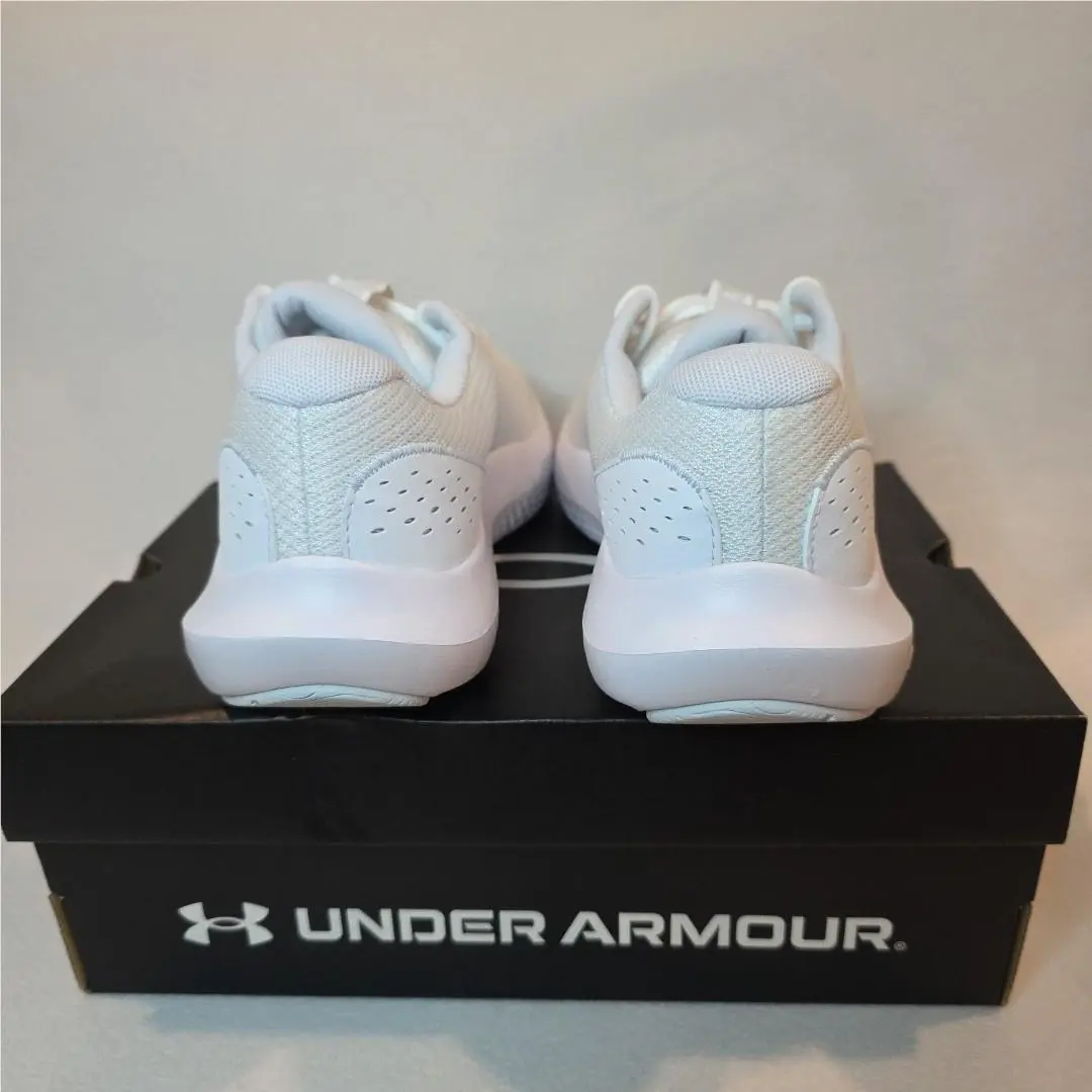 Under Armour shoes - Under Armour Charged Surge 4 - White 4