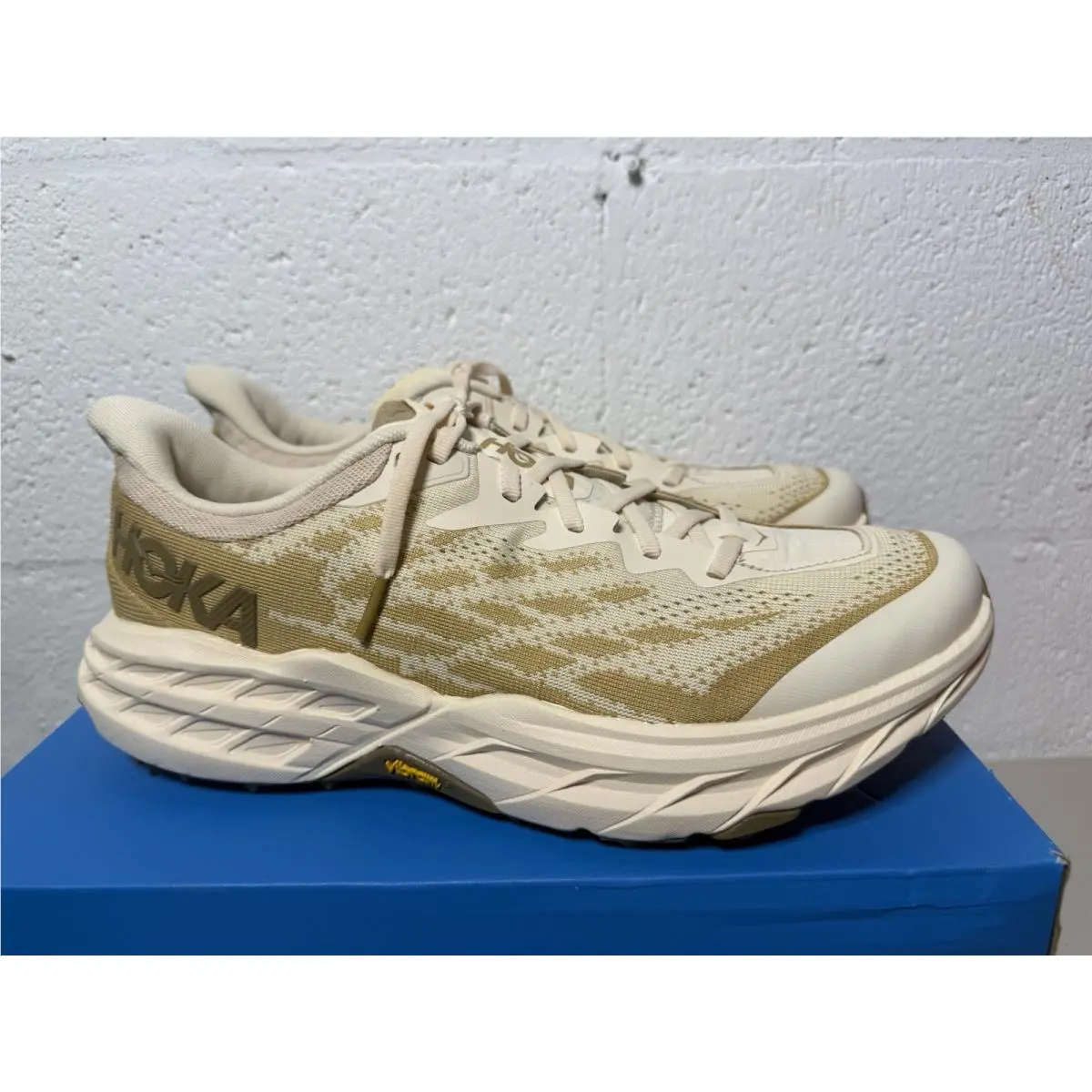 Hoka shoes - Hoka One One Speedgoat 5 - 1123157-VLW - Tan/Beige 2