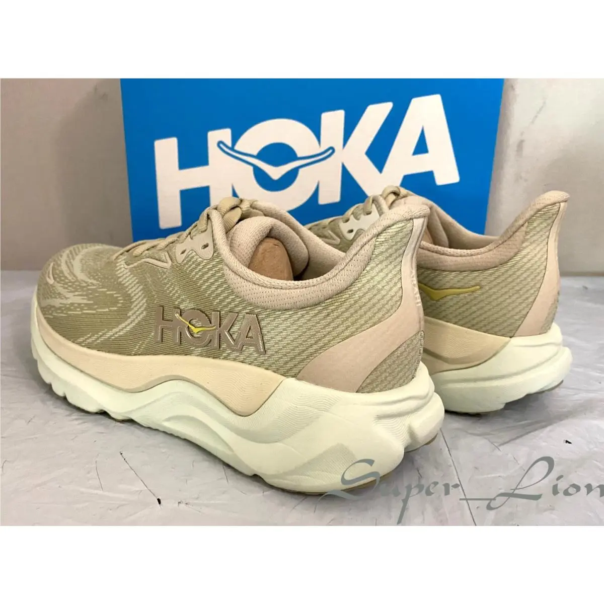 Hoka shoes - Hoka One One Arahi 8 - Oystem Mushroom/Truffle Salt 9