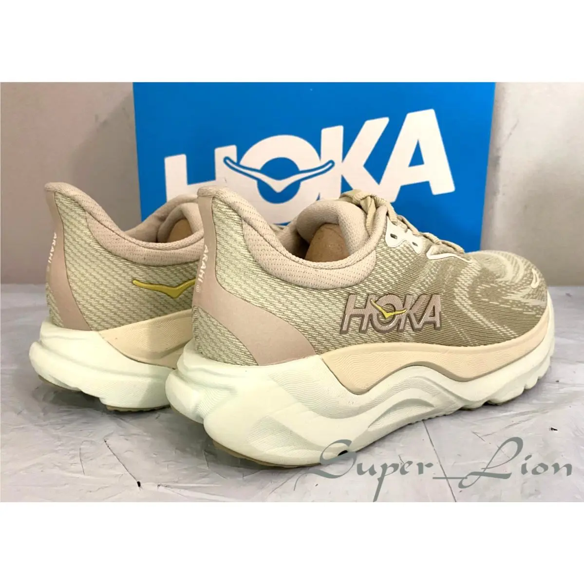 Hoka shoes - Hoka One One Arahi 8 - Oystem Mushroom/Truffle Salt 7