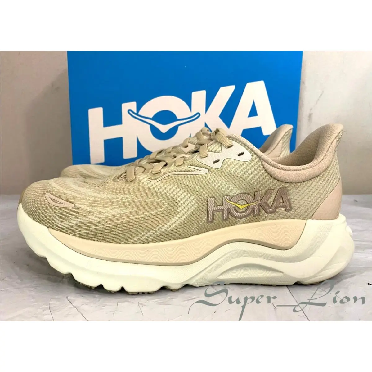 Hoka shoes - Hoka One One Arahi 8 - Oystem Mushroom/Truffle Salt 17