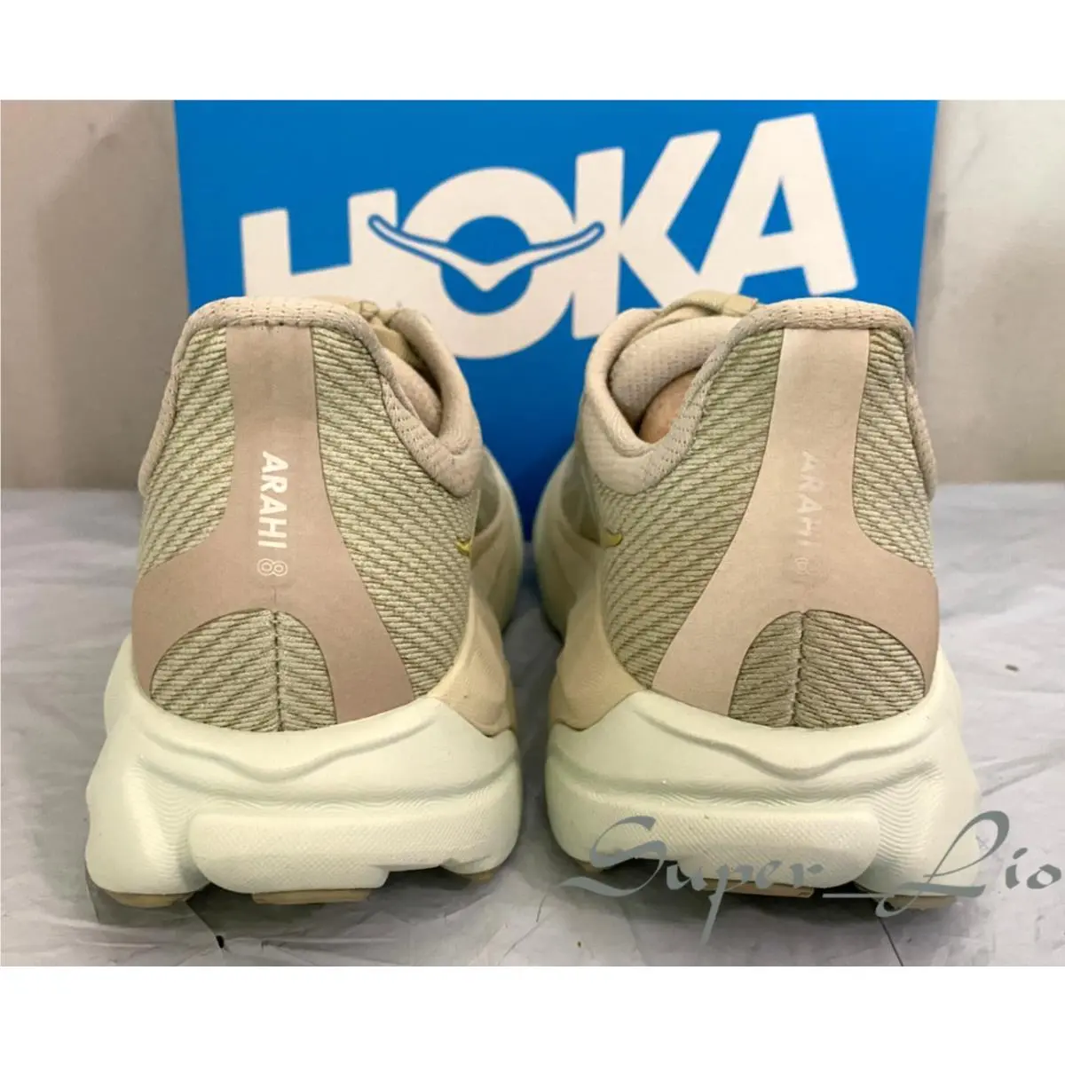 Hoka shoes - Hoka One One Arahi 8 - Oystem Mushroom/Truffle Salt 8
