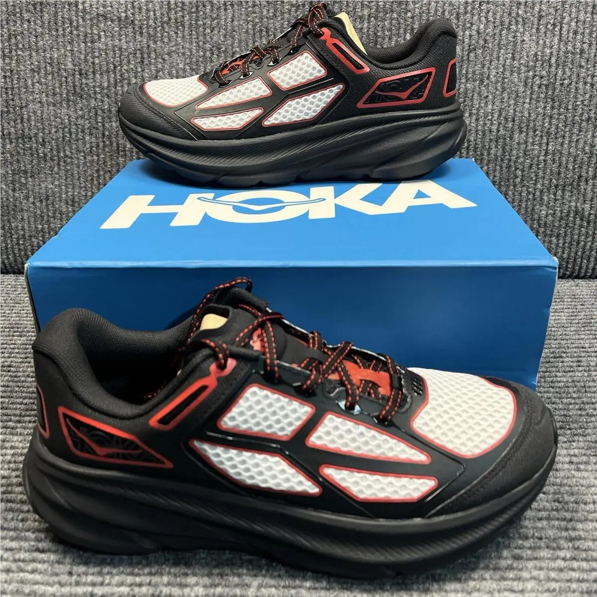 Hoka One One Clifton One9 Black Red 1155370 Bcrs Mens Size 10.5 Sneakers