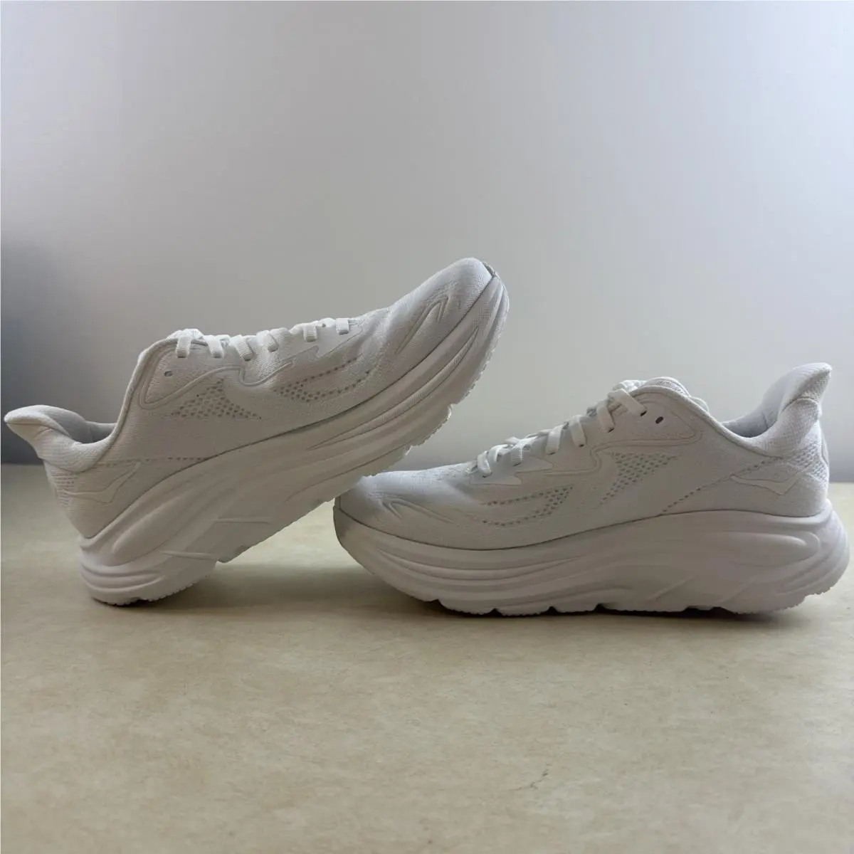 Hoka shoes - Hoka One One Clifton 10 - 1162031-WWH - White 0