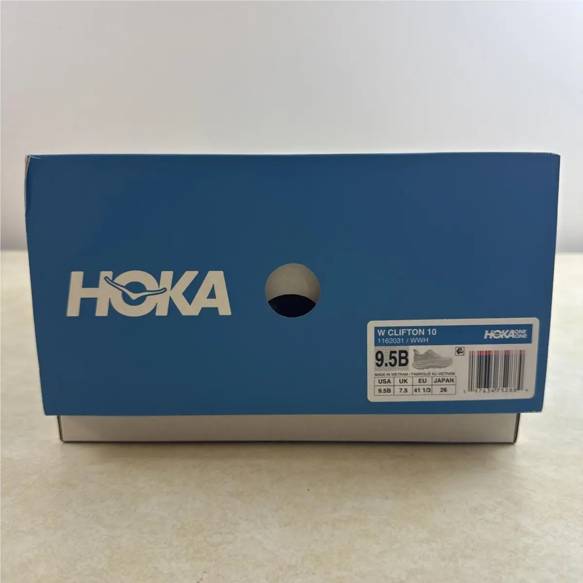 Hoka shoes - Hoka One One Clifton 10 - 1162031-WWH - White 4