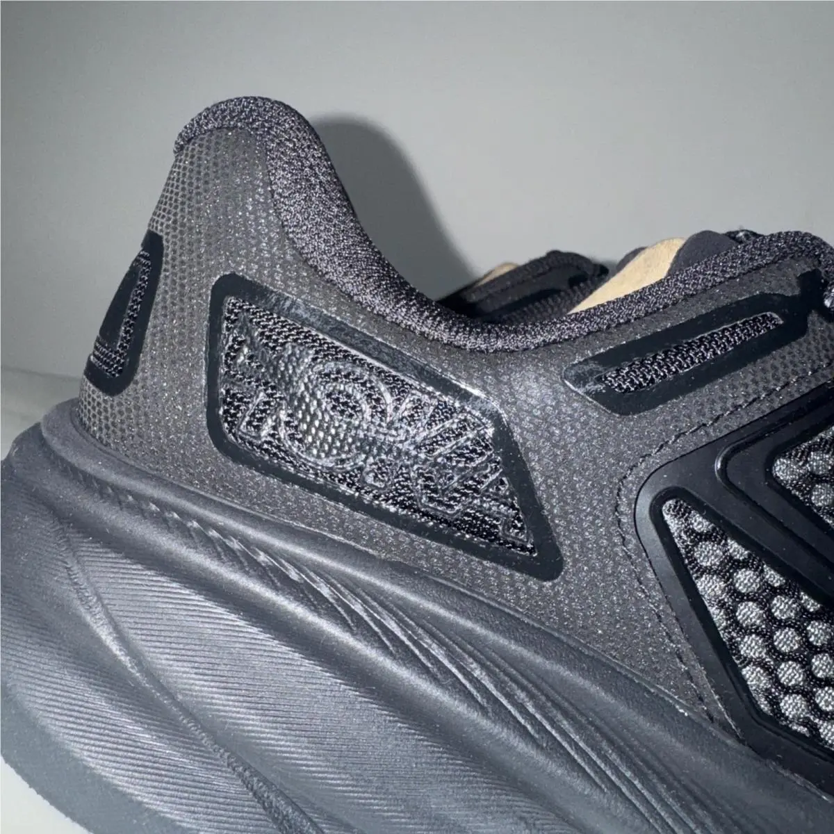 Hoka shoes - Hoka One One Clifton 9 - 1155370-BBNB - Black 12