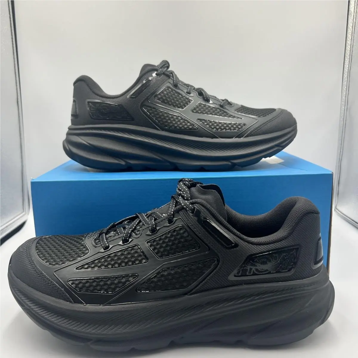 Hoka Clifton One9 Low Top Lace Up Mesh Sneaker Black M 7.5 / W 8.5 1155370