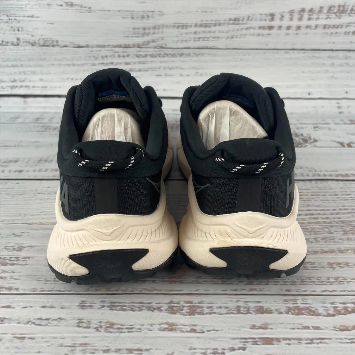 Hoka shoes - Black 3