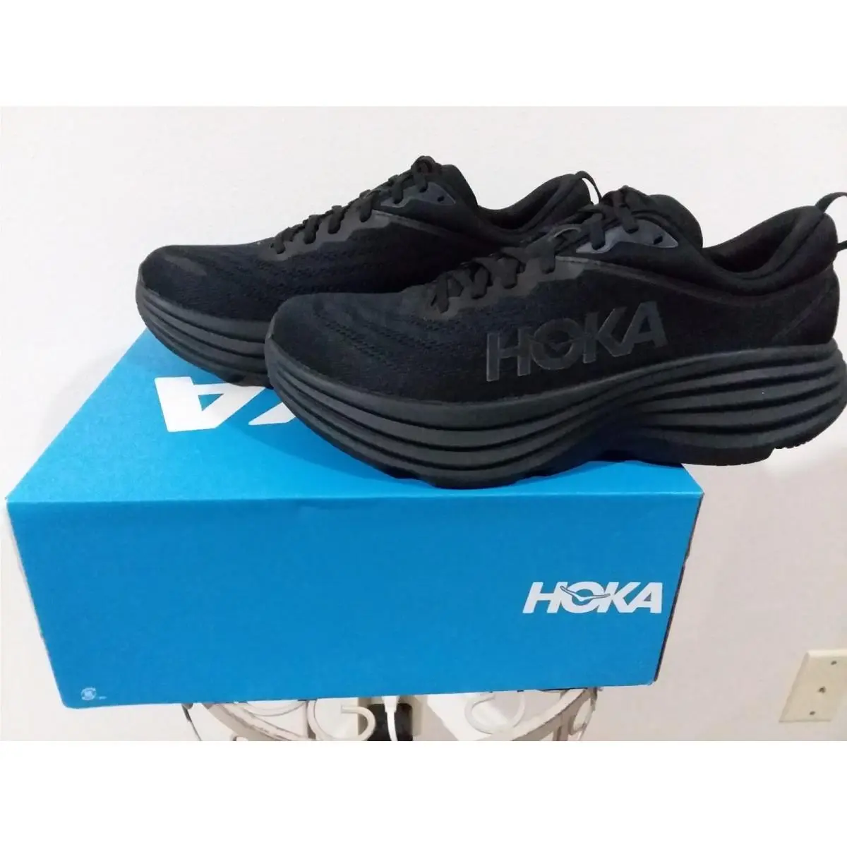 Hoka shoes - Hoka One One Bondi 8 - Black 3