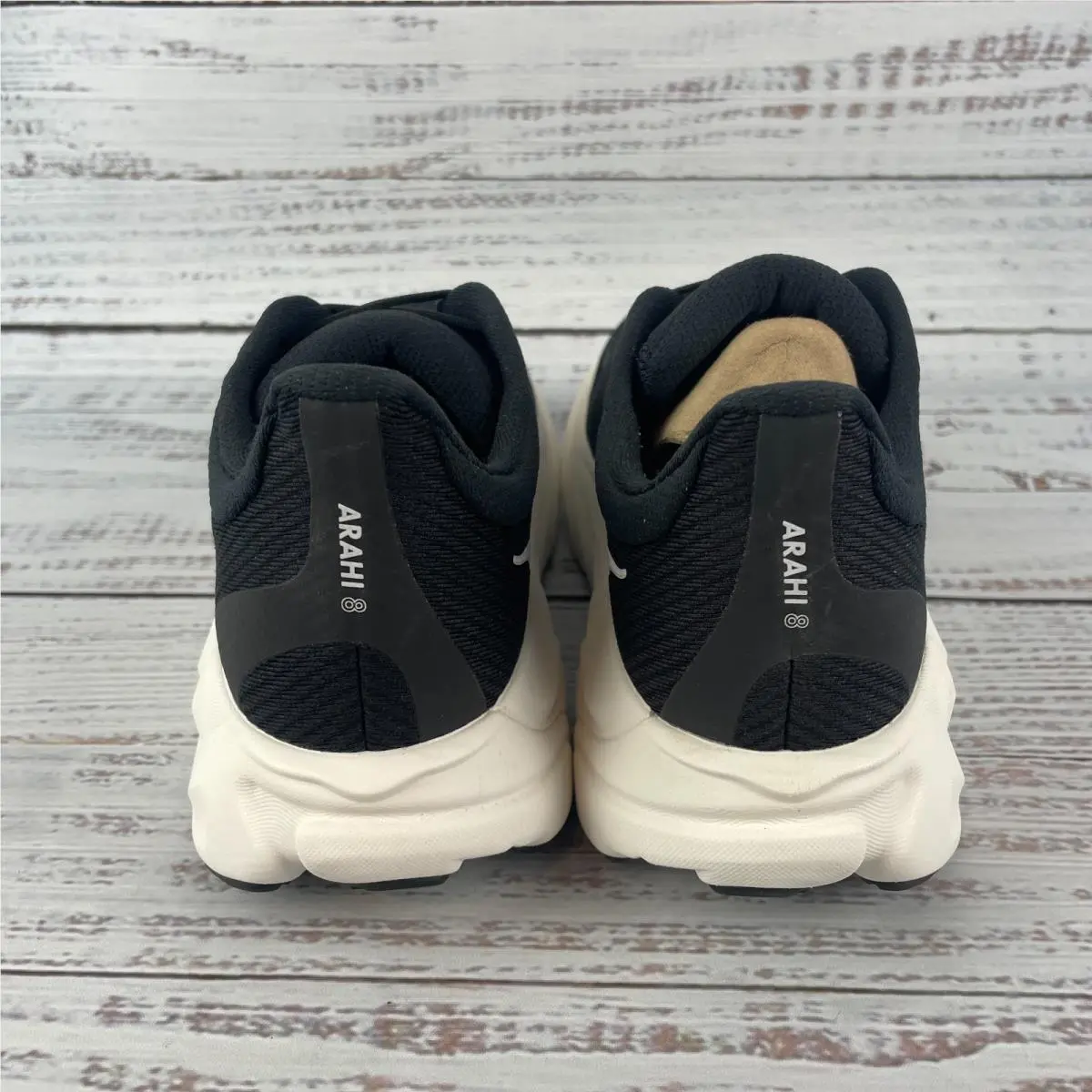 Hoka shoes - HOKA Arahi 8 - Arahi - Black (UPC: 198605183973) 3