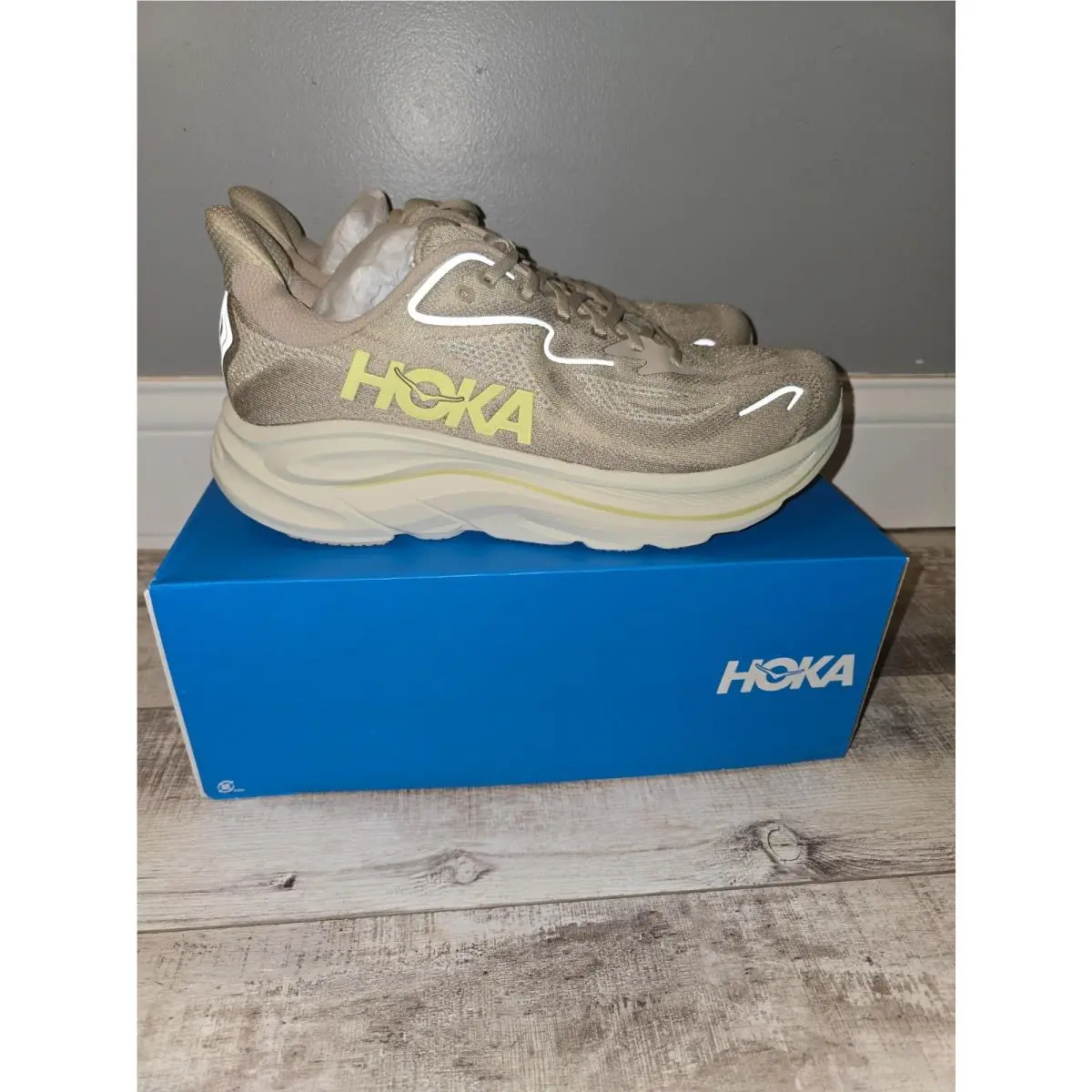 Hoka One One Men`s Clifton 10 Running Sneaker Shoes Mens 12D