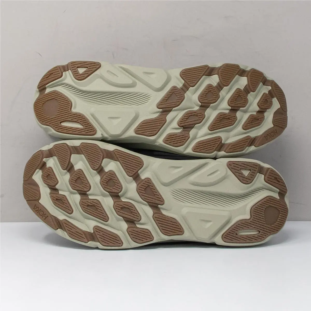 Hoka shoes - Hoka One One Clifton 9 - 1127895-BLCKS - Gray (UPC: 197634065656) 2