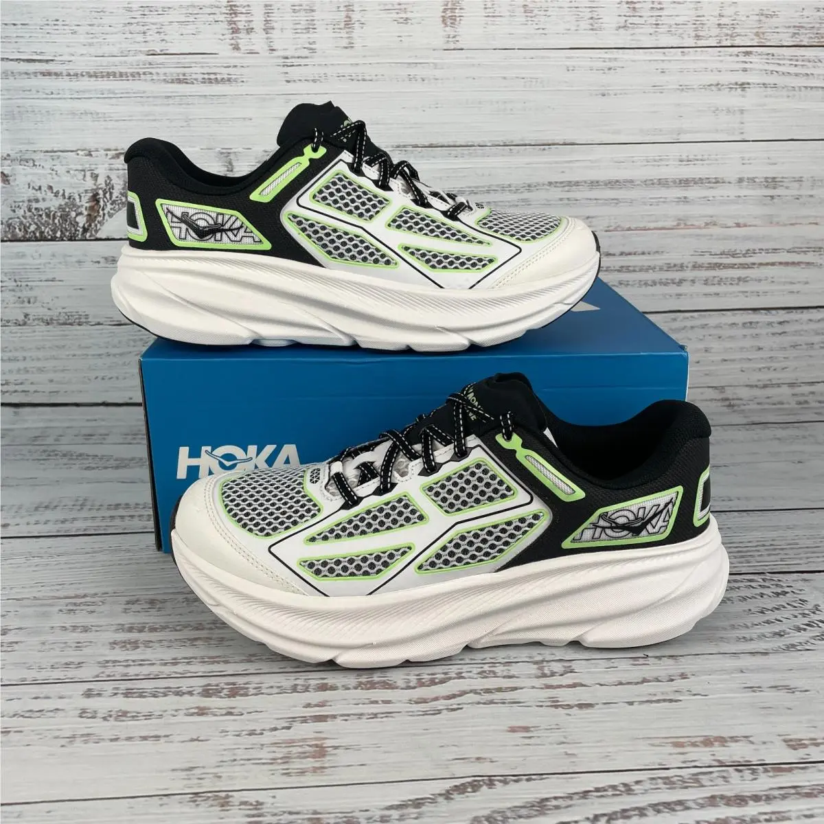 Hoka One One Clifton One 9 Womens Sz 10.5 Mens Sz 9.5 Running Shoes Black White