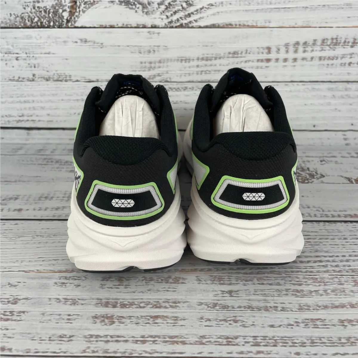Hoka shoes - Hoka One One Clifton 9 - Black (UPC: 197634736433) 4