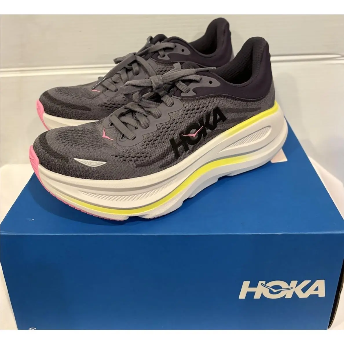 Hoka One One W Bondi 9 Sneakers Women`s 9B Gray Mesh Running Shoes 1162012 Mblw