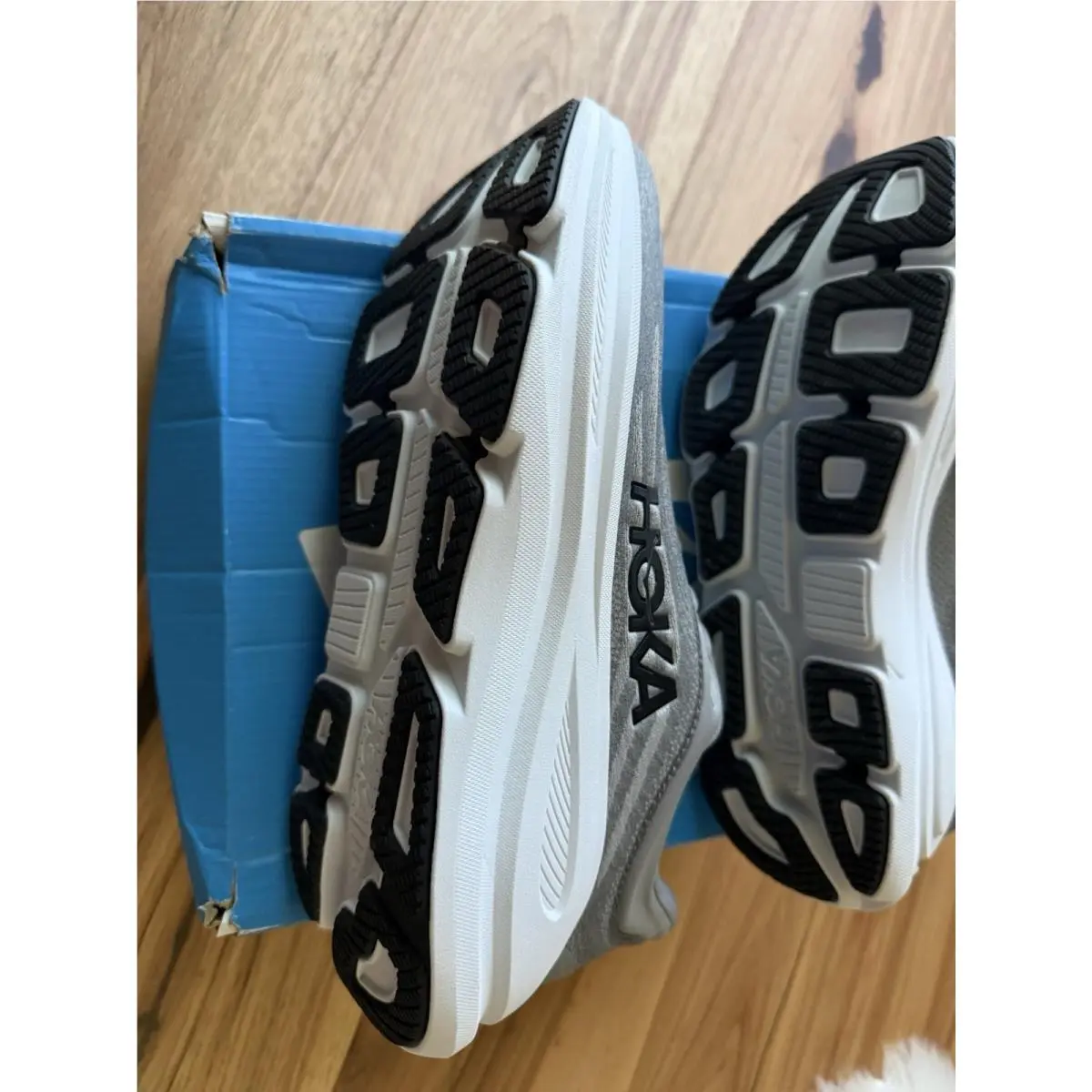 Hoka shoes - Hoka One One Bondi 9 - 1162013-GCTC - Gray 6