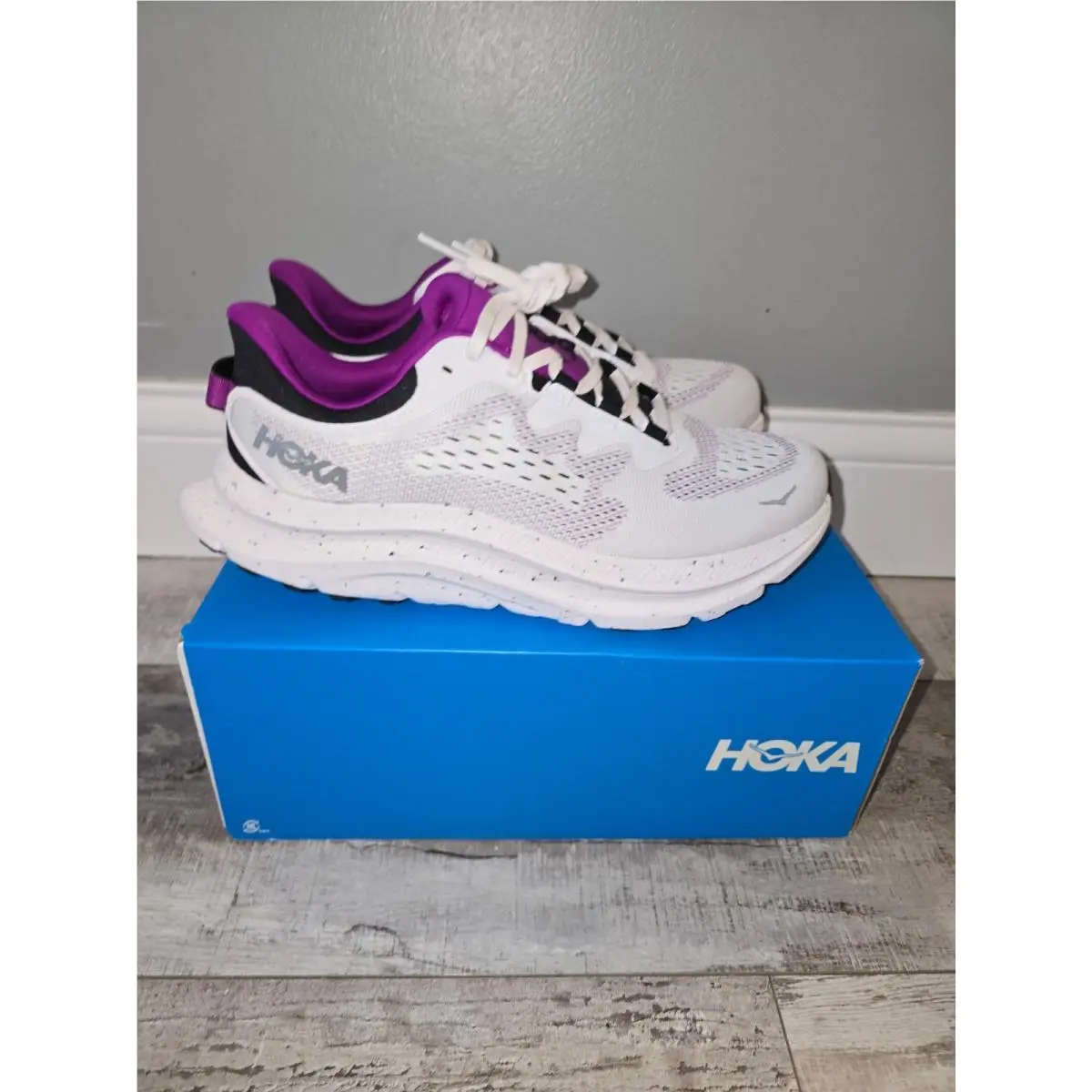 Hoka Kawana 2 Low Top Trainer Sneakers - Womens 9.5 W/box