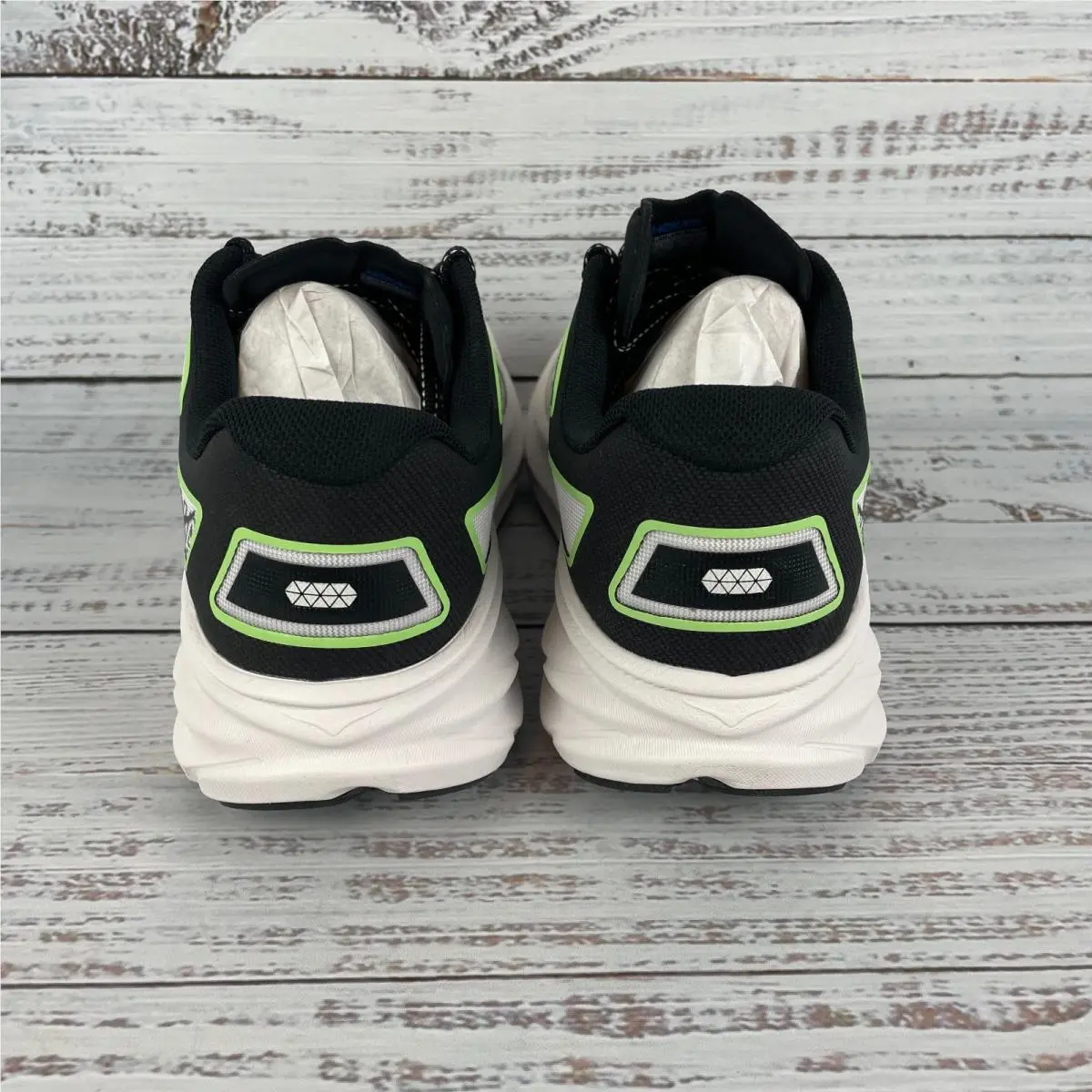 Hoka shoes - Hoka One One Clifton 9 - White 3
