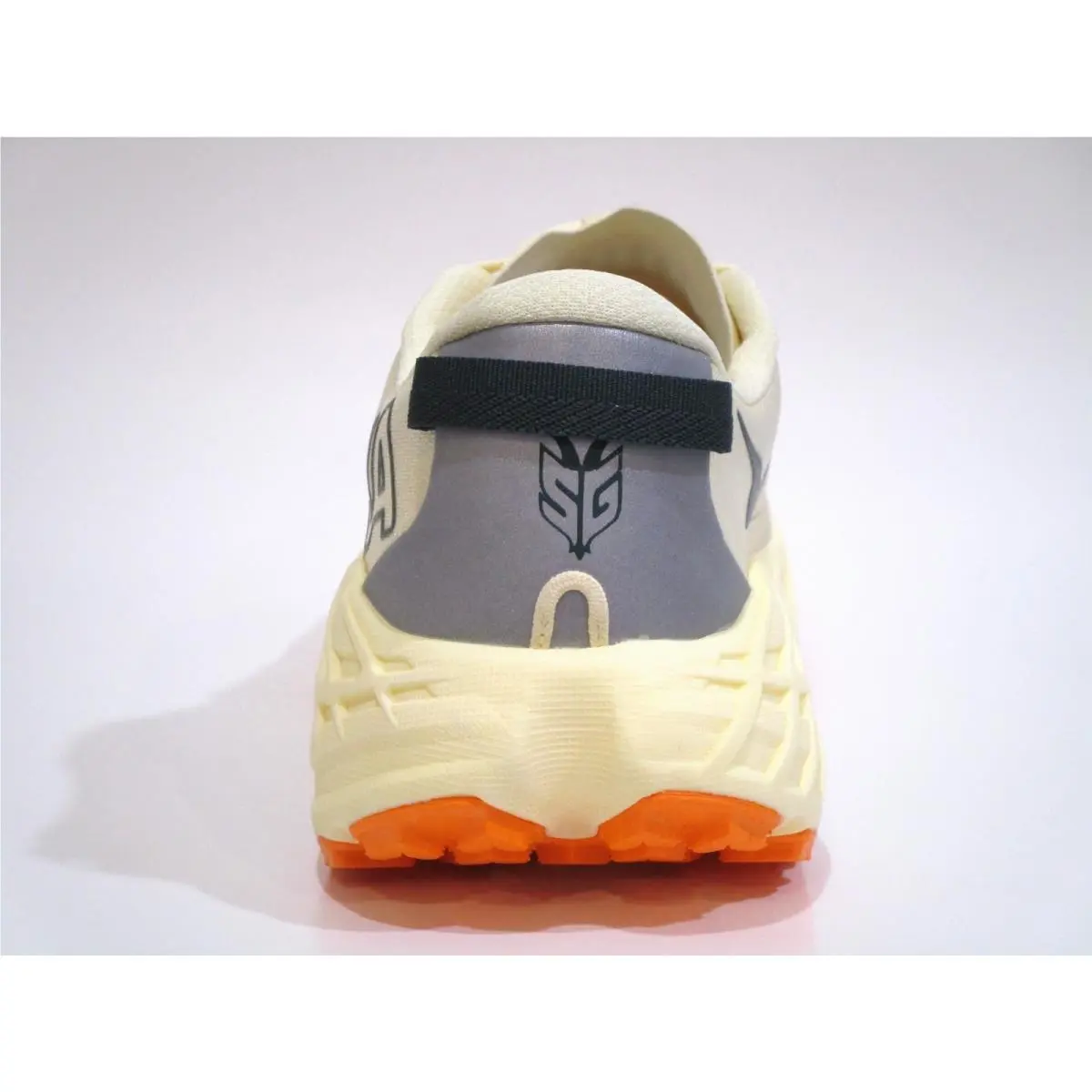 Hoka shoes - Vintage Yellow/Turmeric 2