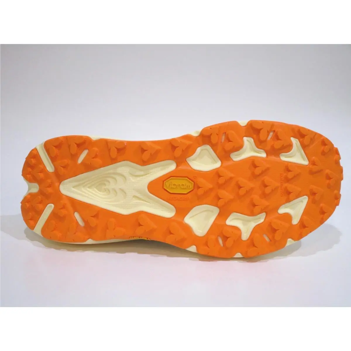 Hoka shoes - Vintage Yellow/Turmeric 3