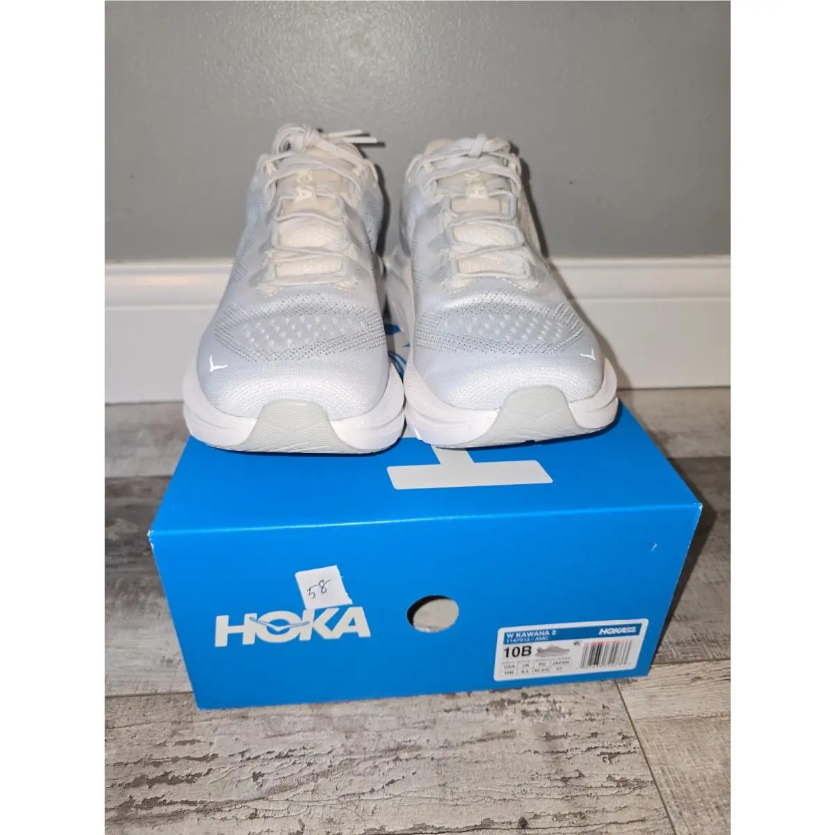 Hoka shoes - White 1