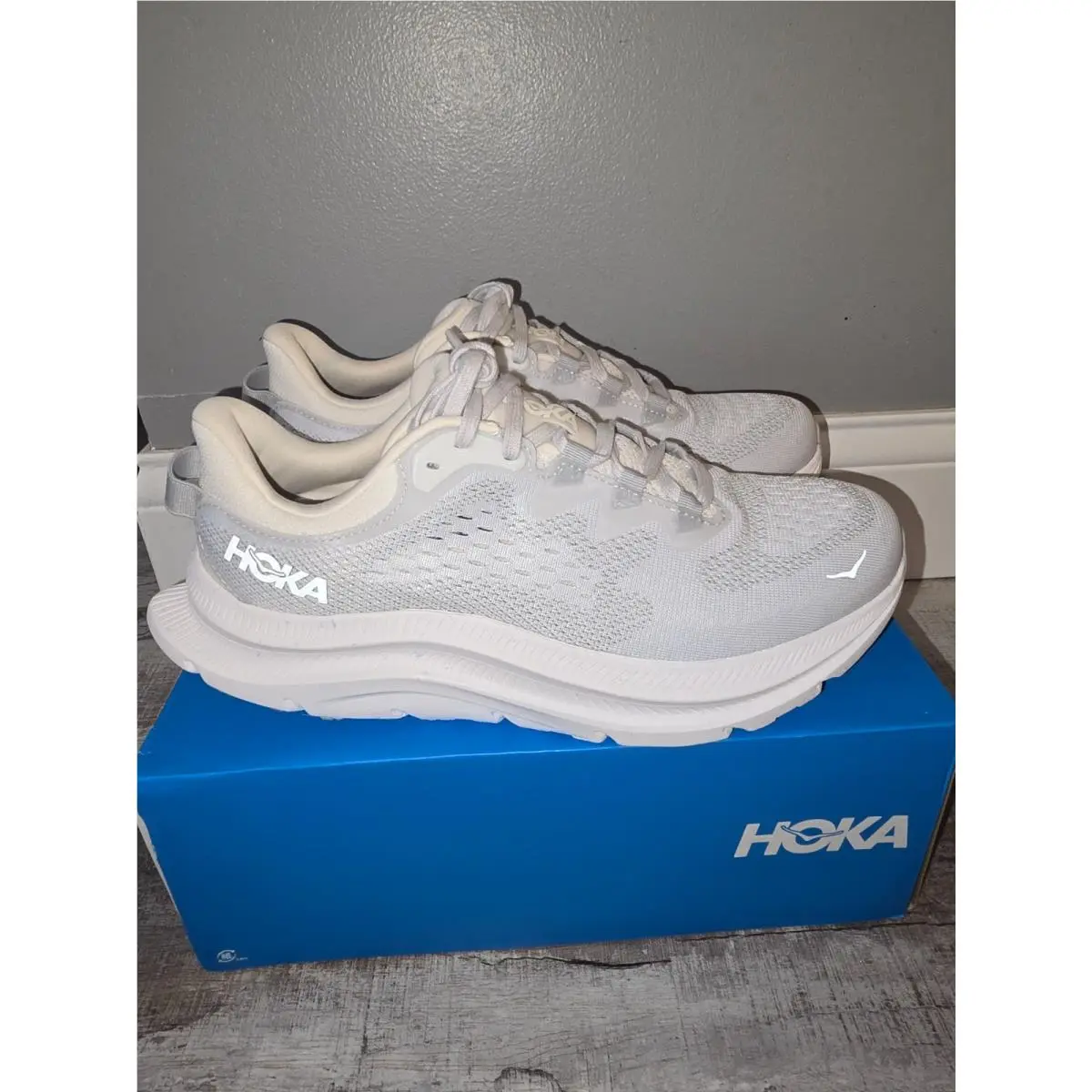 Hoka shoes - White 3