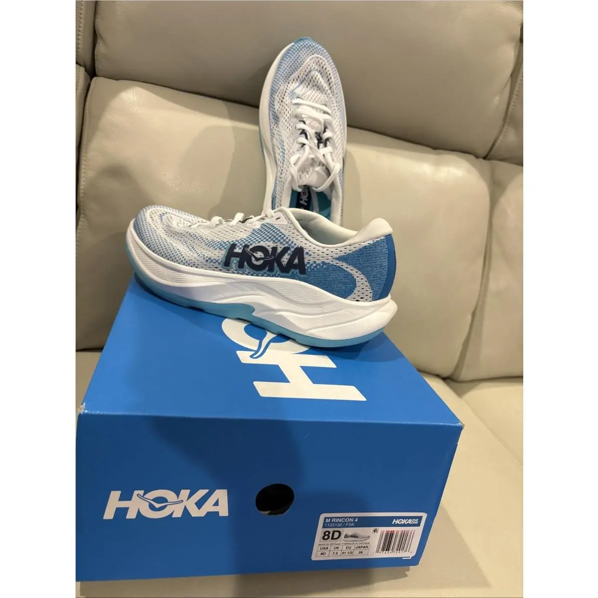 Hoka One One/ Rincon 4 /1155130-FSK White/blue Sneakers / Sz 8D Men’s 9 Women