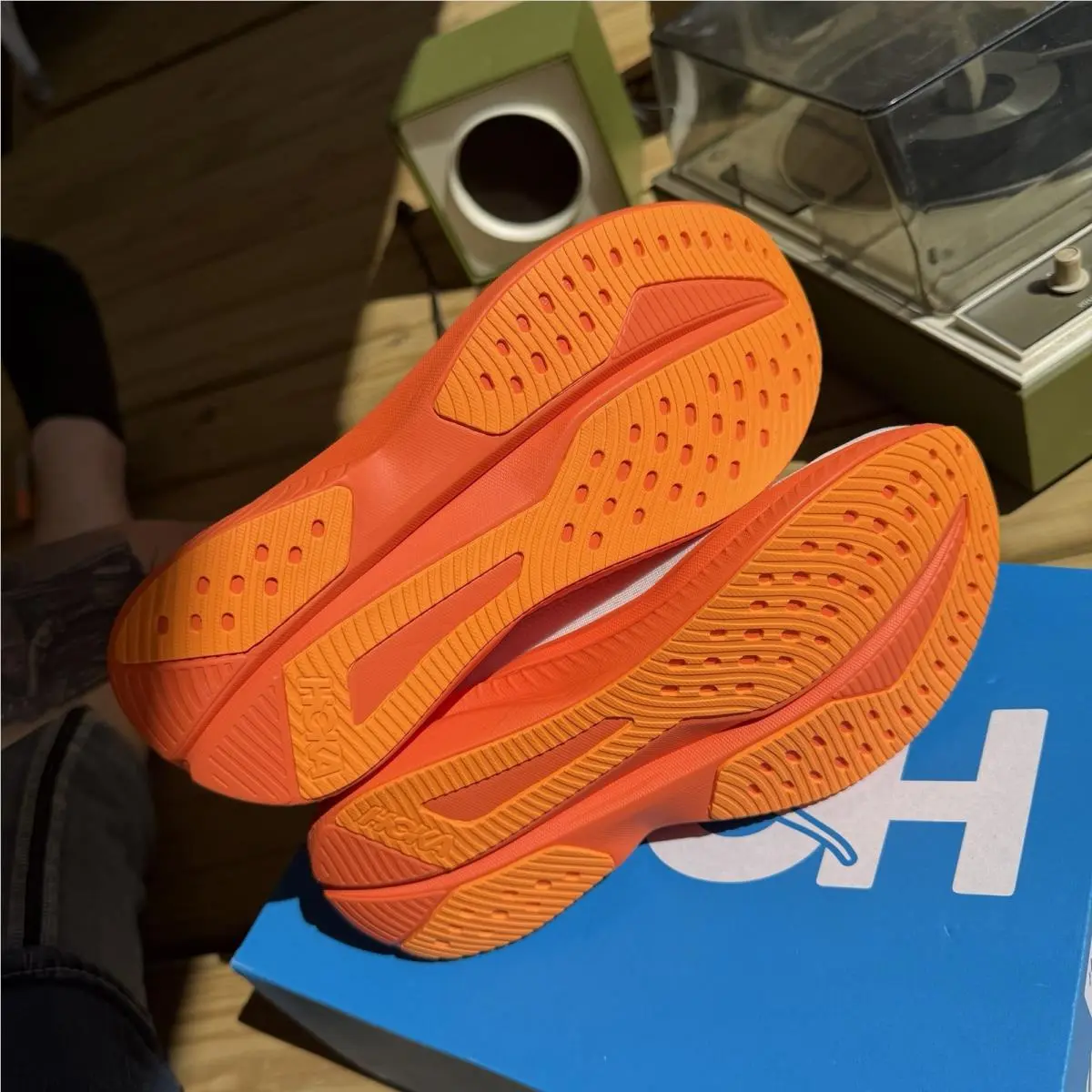 Hoka shoes - Hoka One One Mach 6 - 1147810-ARFL - White (UPC: 197634715476) 5