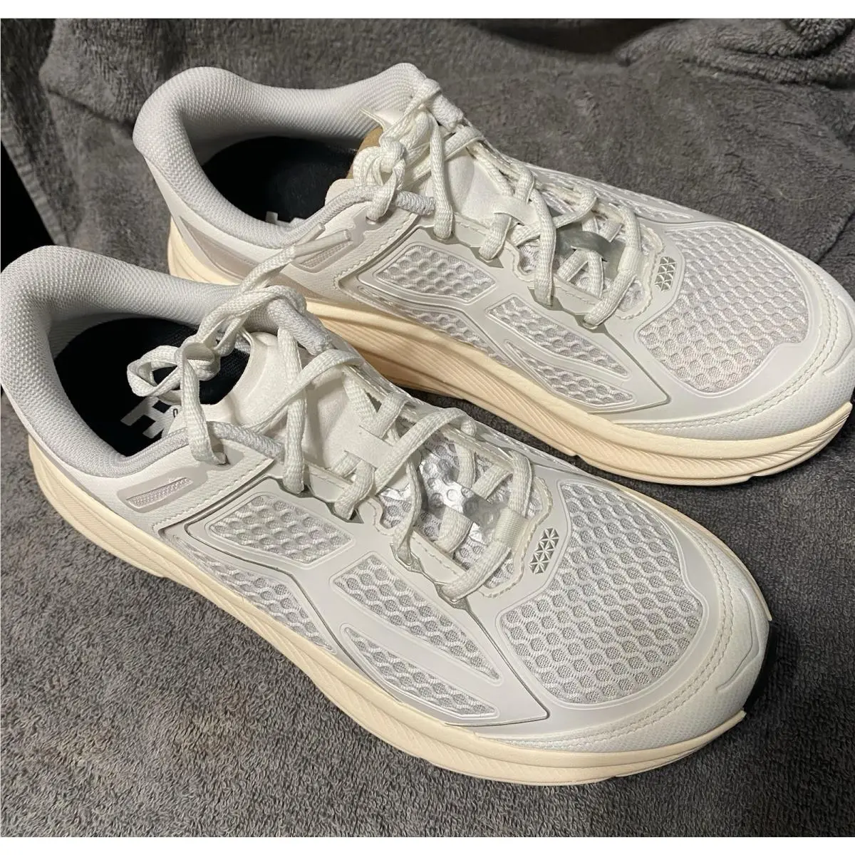 Hoka shoes - Hoka Uclifton One 9 - Uclifton One - White 7