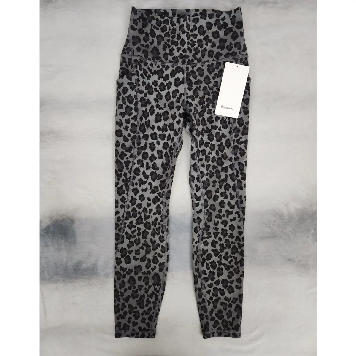 Lululemon Align HR Pant 25 Pockets Women`s Size 6 True Leopard Black Multi