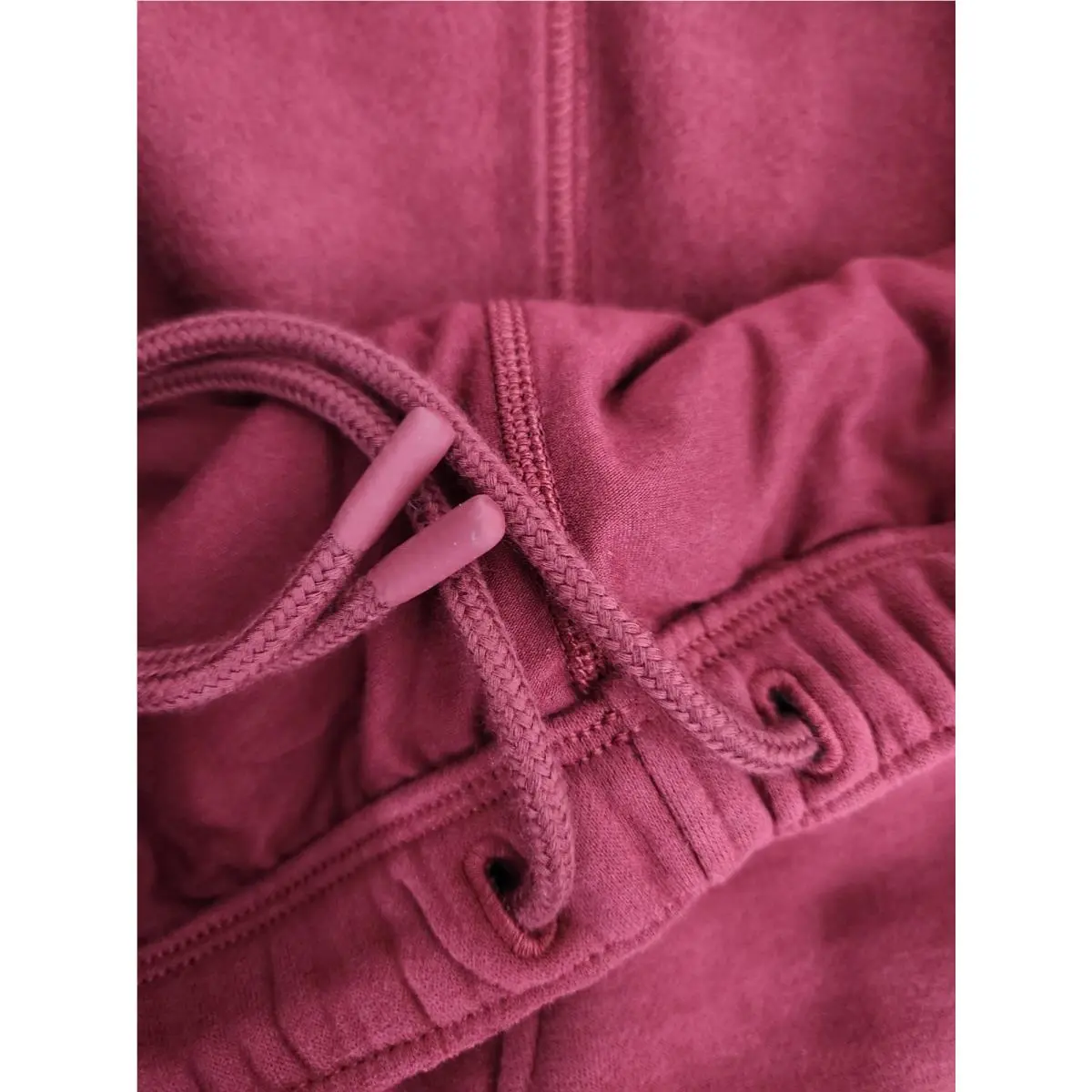 Lululemon clothing - Burgundy Bay 3